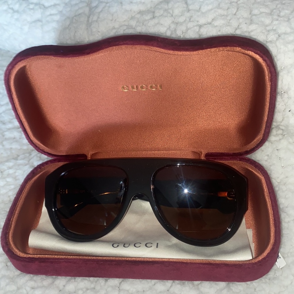 Authentic Gucci Sunglasses - image 3